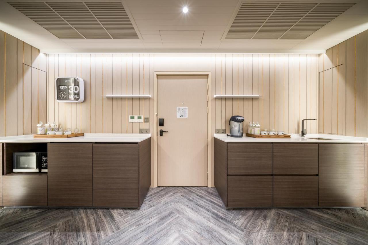 Triple Y Hotel Bangkok Ngoại thất bức ảnh